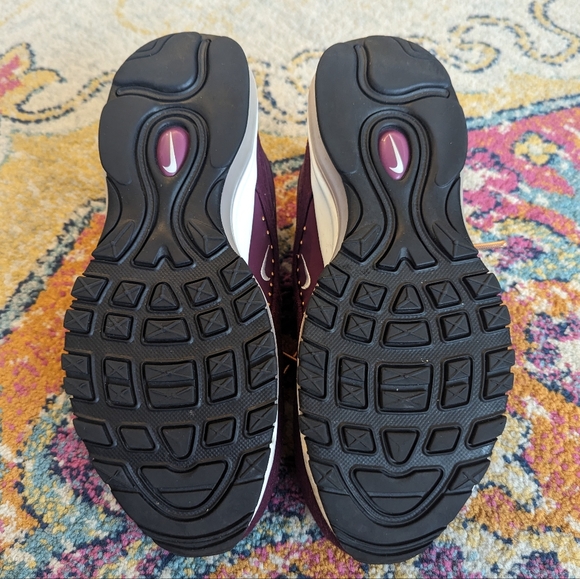 NIKE AIR MAX 97 SE "BORDEAUX CORDUROY" (AQ4137 600) - 8.5 - Picture 4 of 6